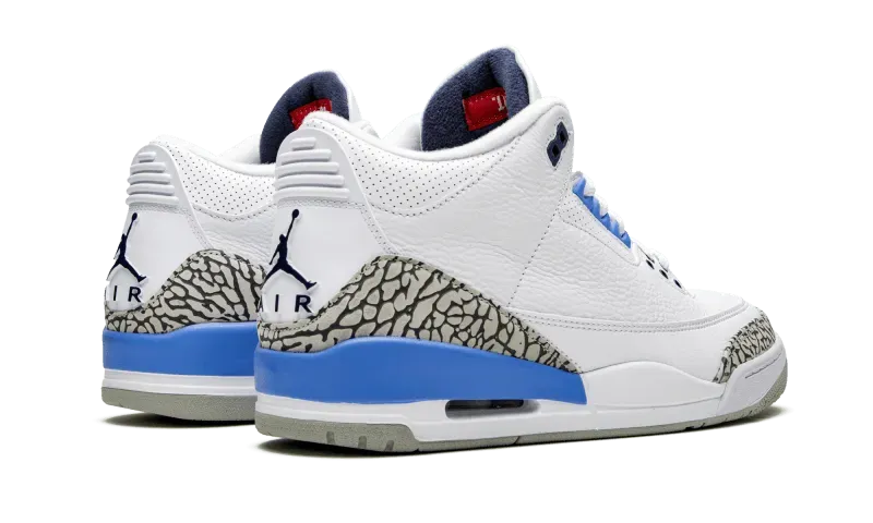 Air Jordan 3 UNC