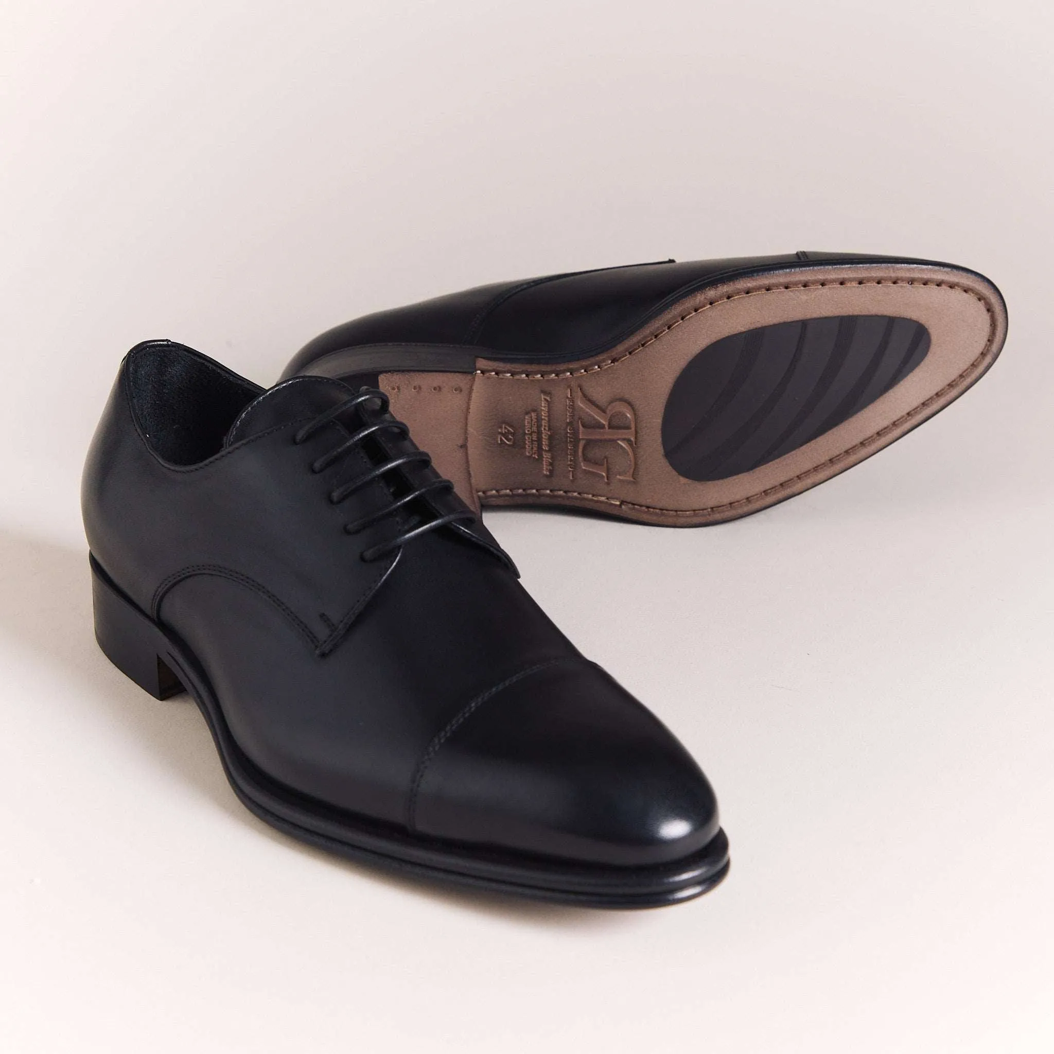 Black 'Lusso' Derbys