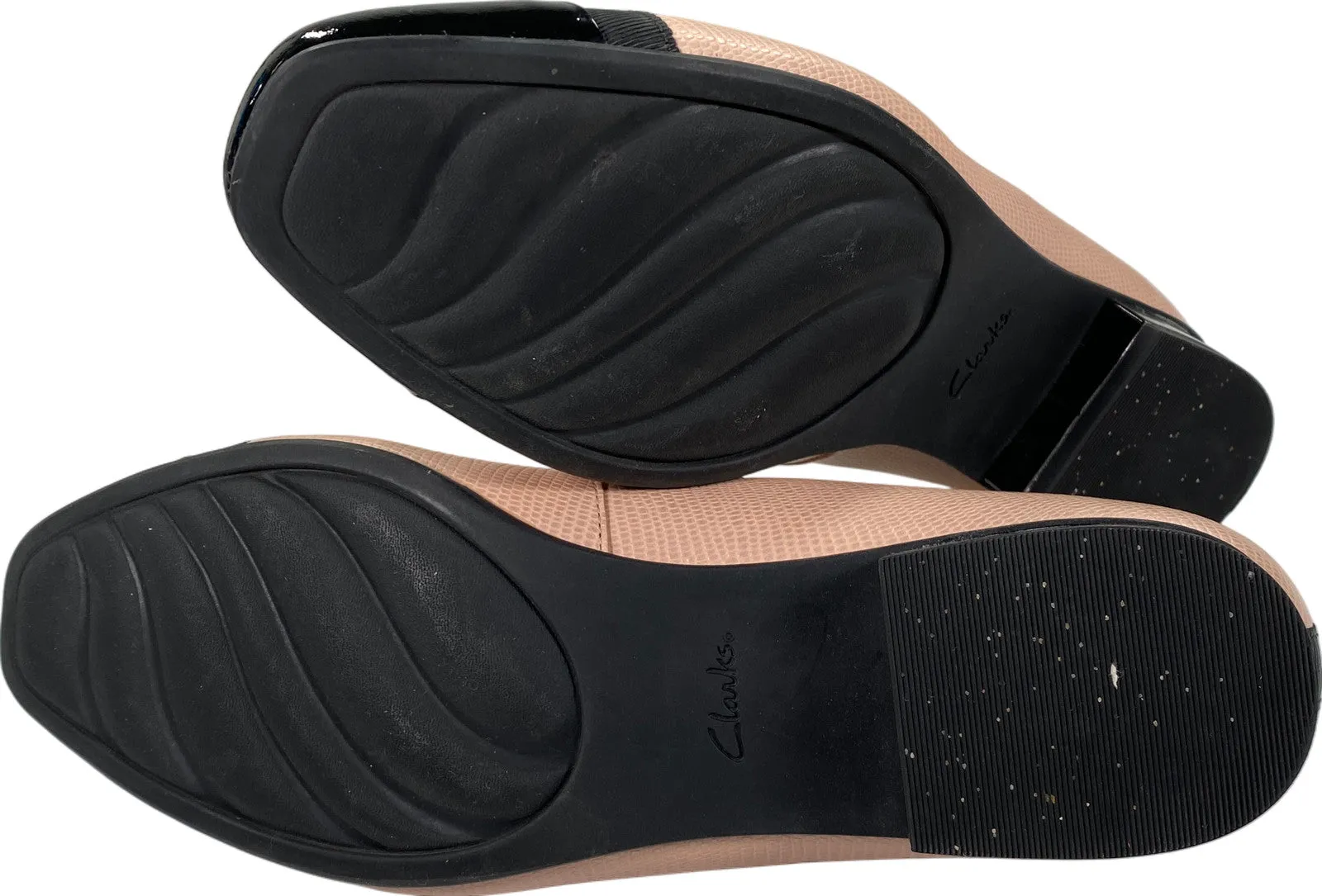 Clarks Artisan Women’s Pink/Black Keesha Leather Small Block Heel Loafers - 11