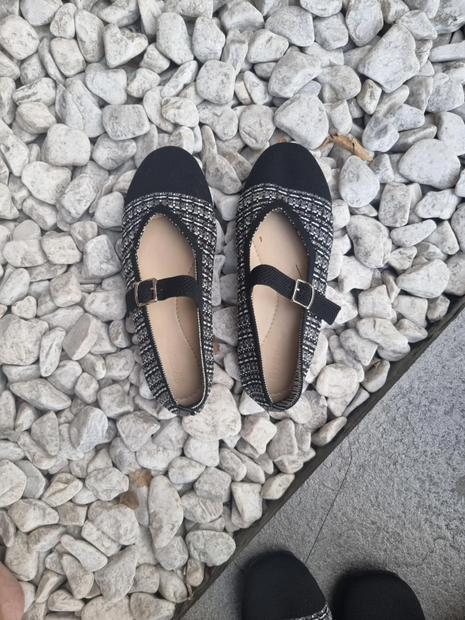 Craze Via Captoe in Round toe