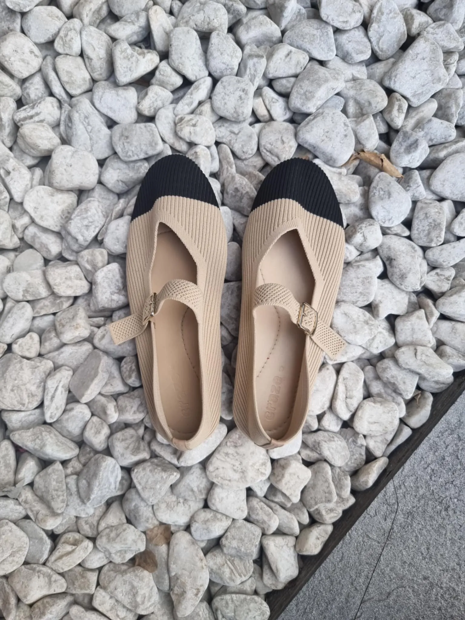 Craze Via Captoe in Round toe