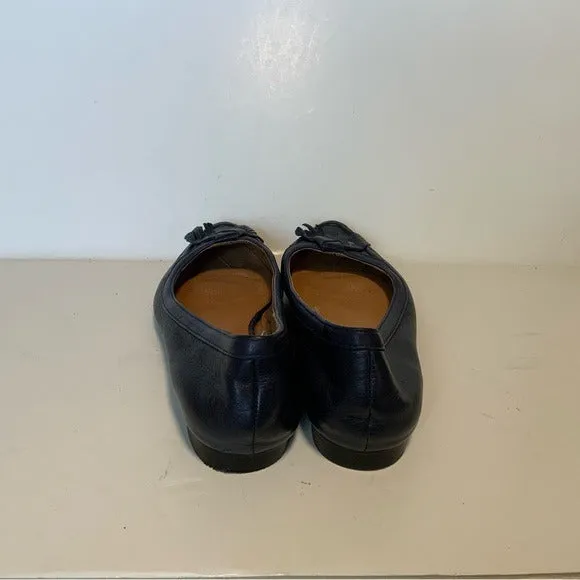 Córso Como Navy Blue Pointed Toe Flats