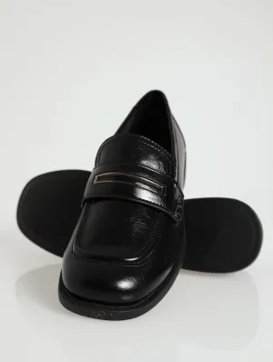 Jaylin Round Toe Penny Loafer - Black
