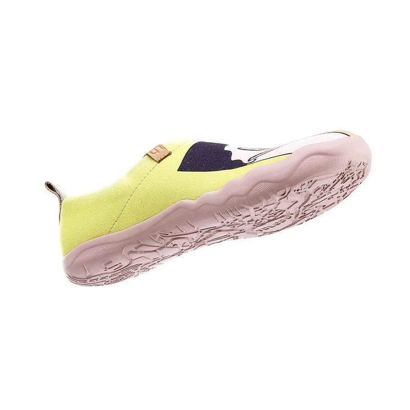 Kiss Female Canvas Slip-ons