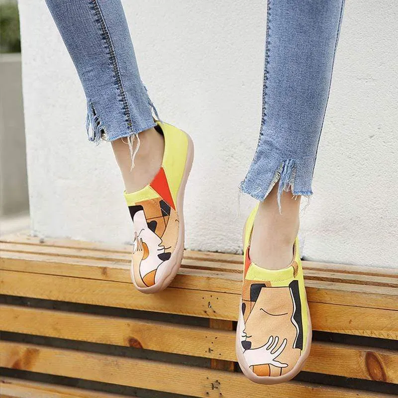 Kiss Female Canvas Slip-ons