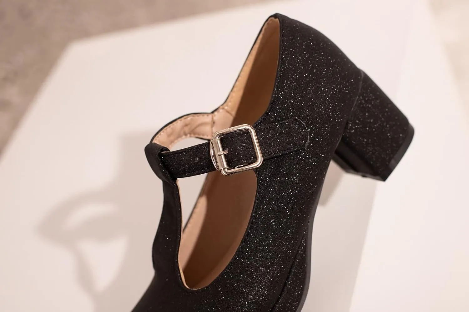 Low Chunky Heels for Women's T-Strap Round Toe Solid Mary Janes Pumps Wedding Dress Pumps