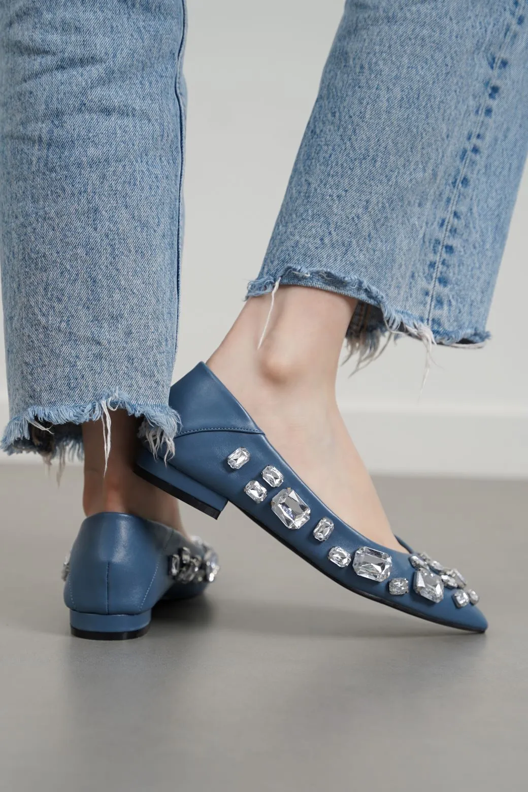 OVERSIZED STUD PUMPS