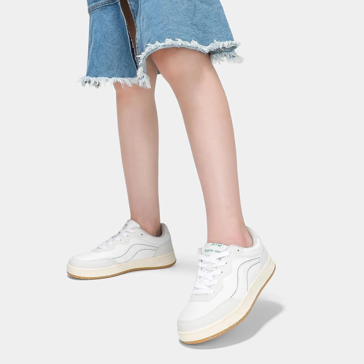 STQ Canvas Shoes for Women Lace Up Tennis Shoes Non Slip Comfortable Walking Sneakers
