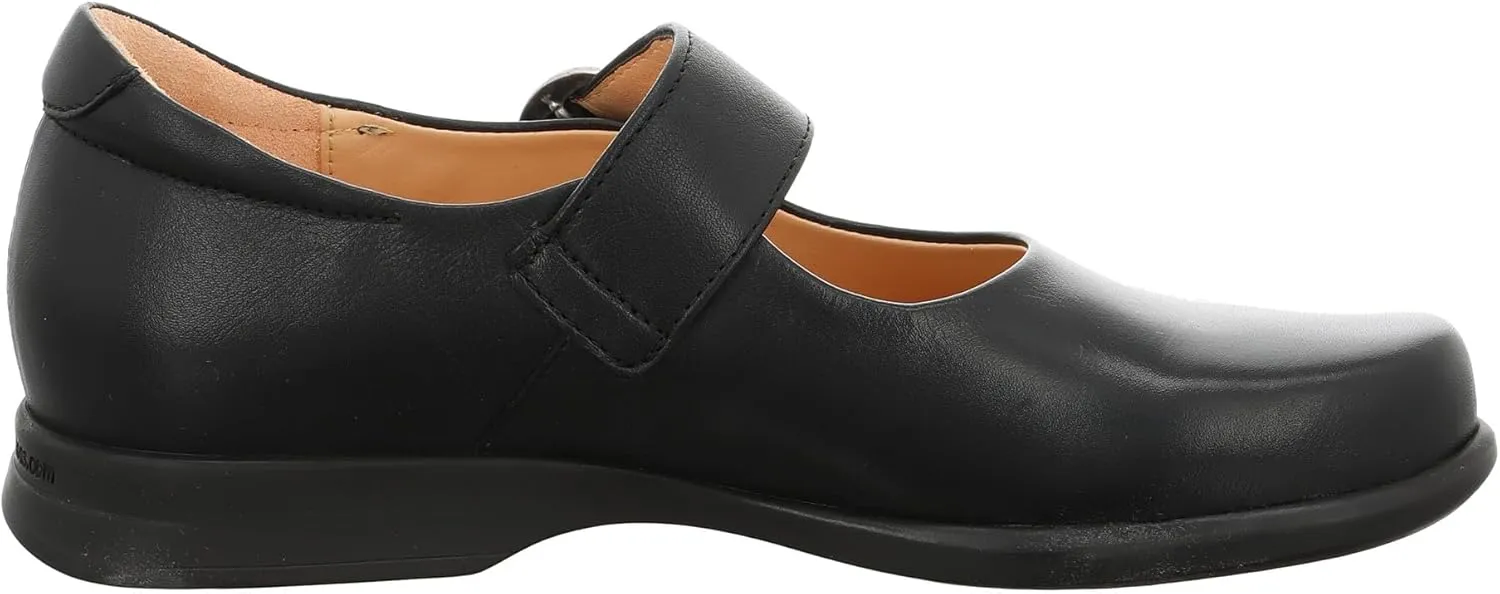 Think! Women's Closed Toe Ballet Flats