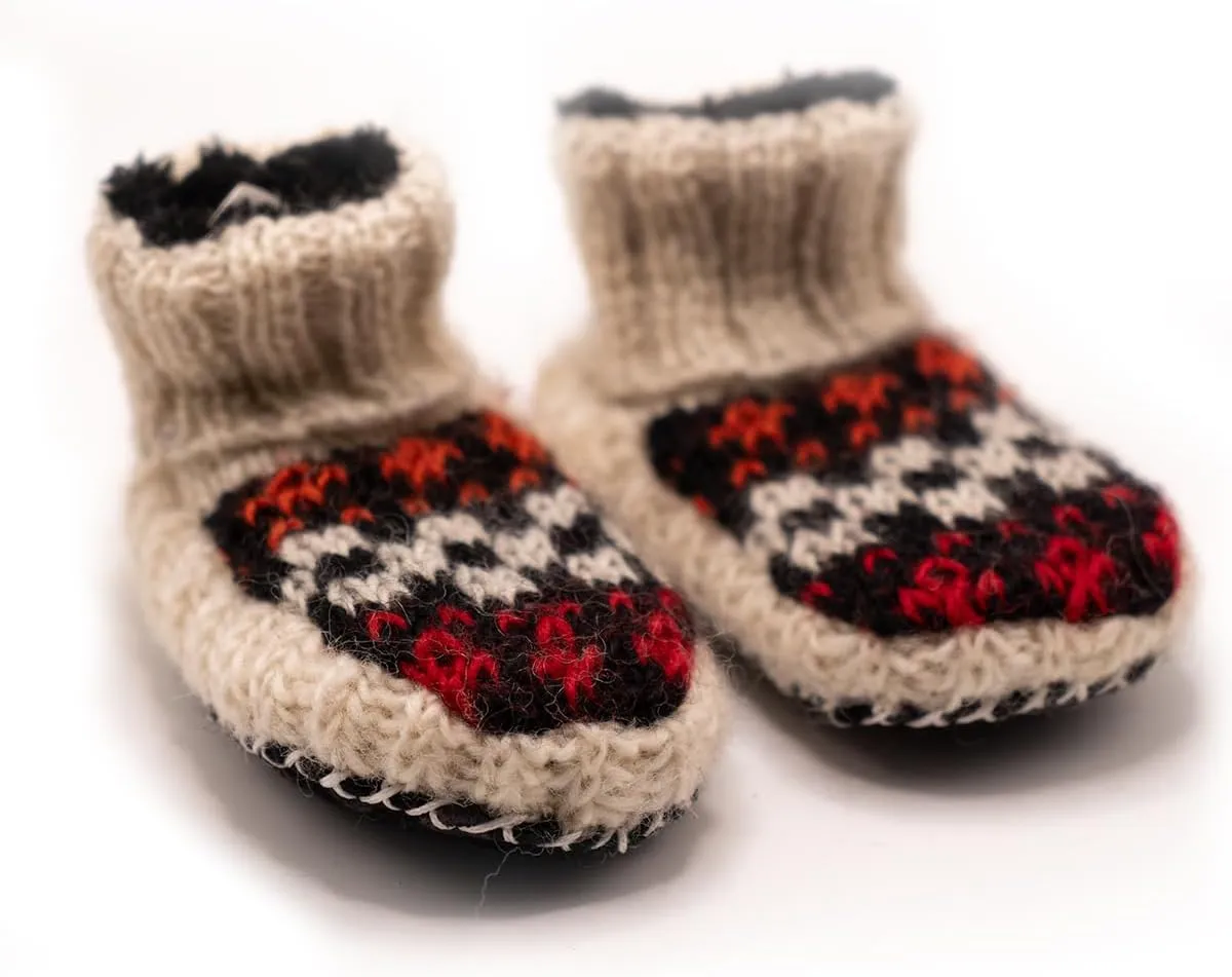Tibetan Socks Hand Knit Wool Baby Slippers Lined in Fleece With Non Slip Soles For Boys and Girls 0-36 months