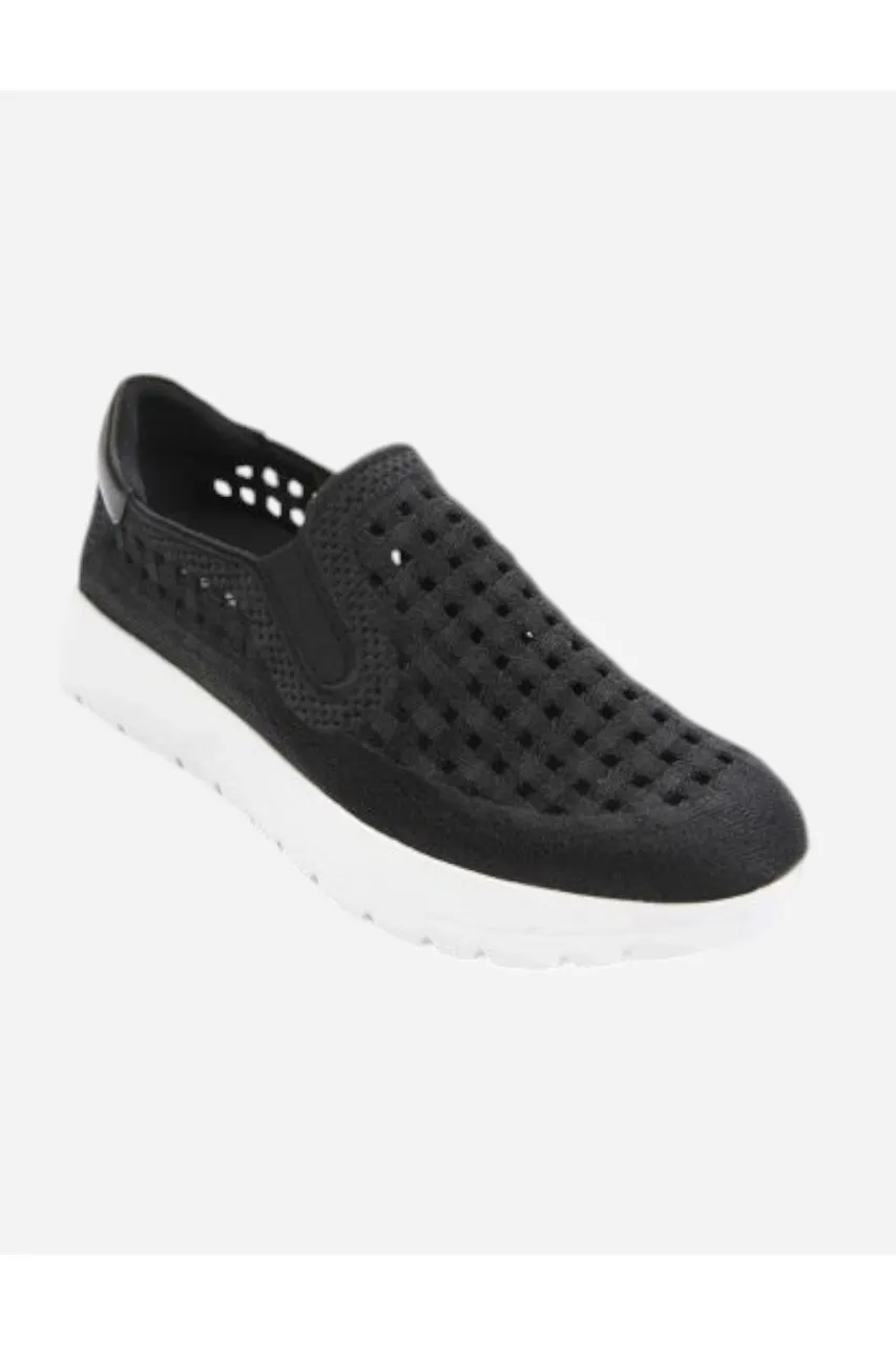 Vaneli Quay, Black