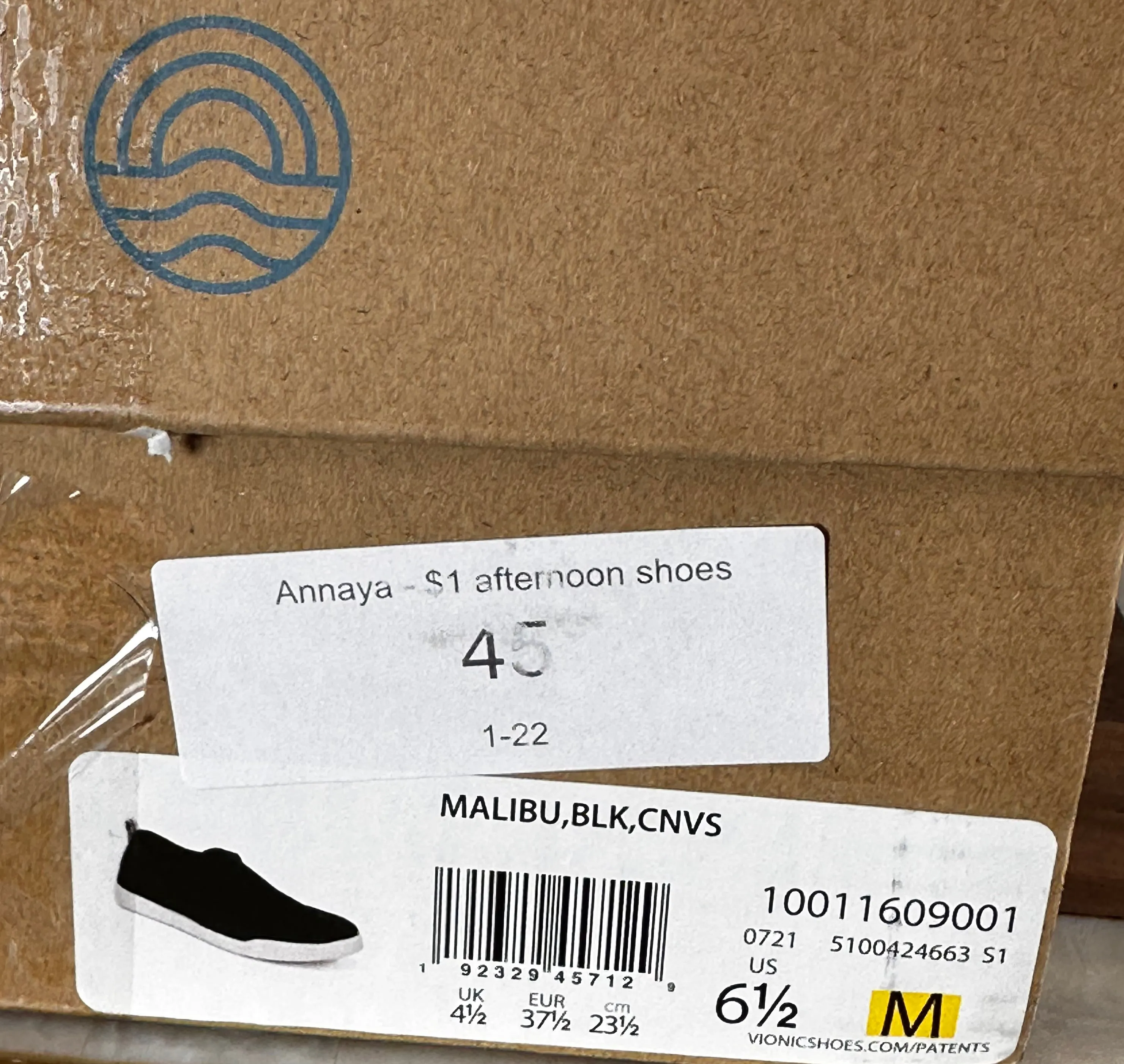 Vionic Beach Malibue Black Canvas Slip Ons Size 6.5 New