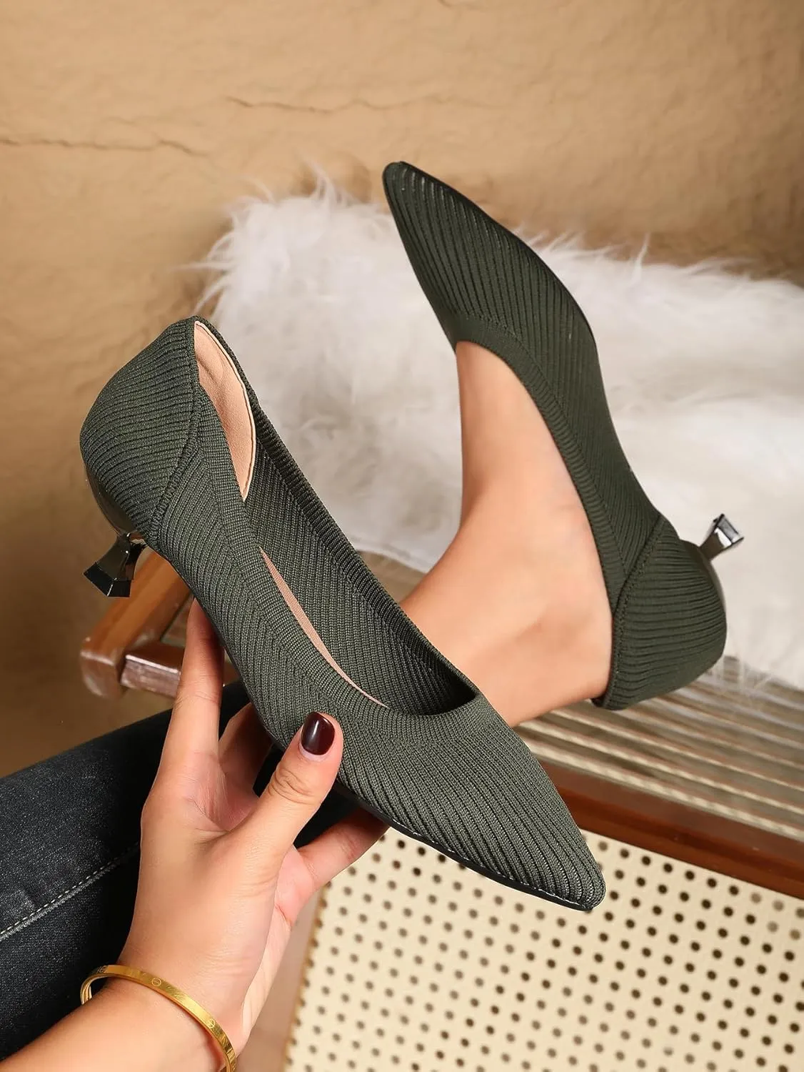 Women's Closed Toe Low Kitten Pumps Comfortable Pointed Toe Work Office Heels Shoes for Women Casual Slip On Knitted Kitten Heels Daily Dress Shoes