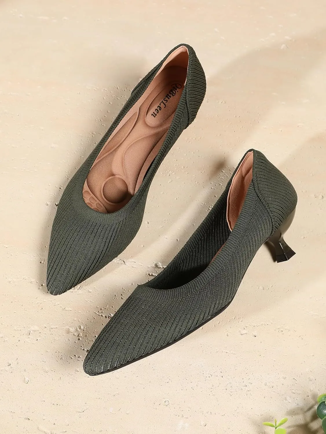 Women's Closed Toe Low Kitten Pumps Comfortable Pointed Toe Work Office Heels Shoes for Women Casual Slip On Knitted Kitten Heels Daily Dress Shoes
